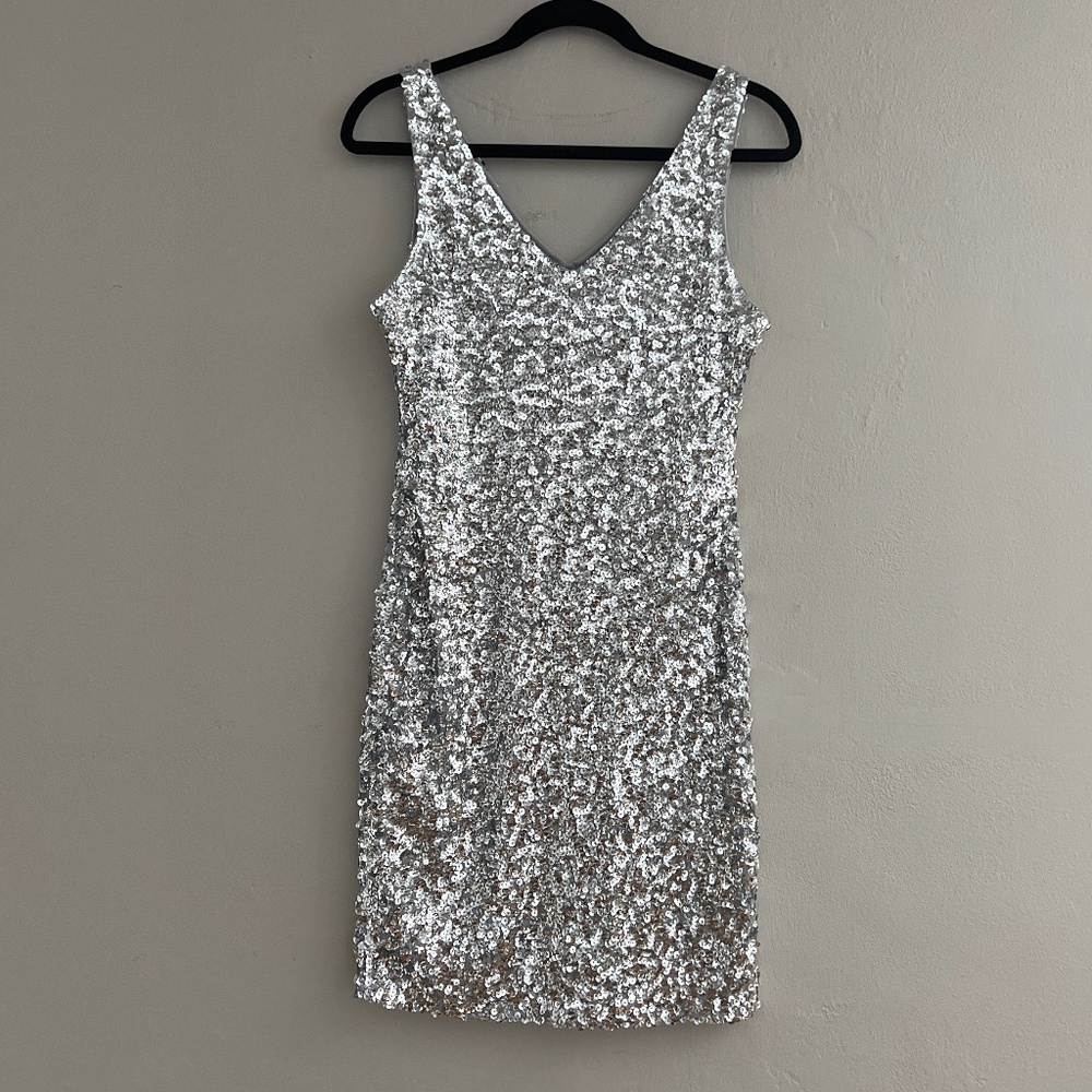 Pretty Guide silver sequins dress size medium